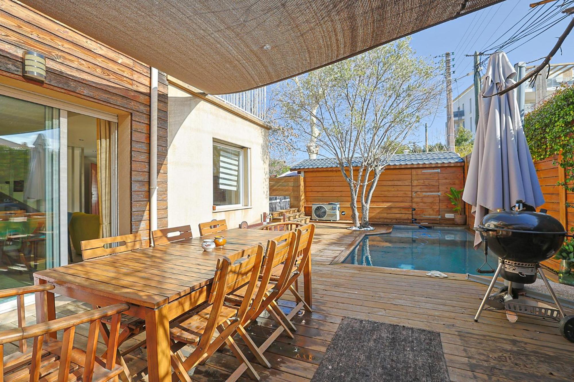 Maison Avec Piscine Et Jacuzzi Proche Des Plages Toulon Exteriör bild