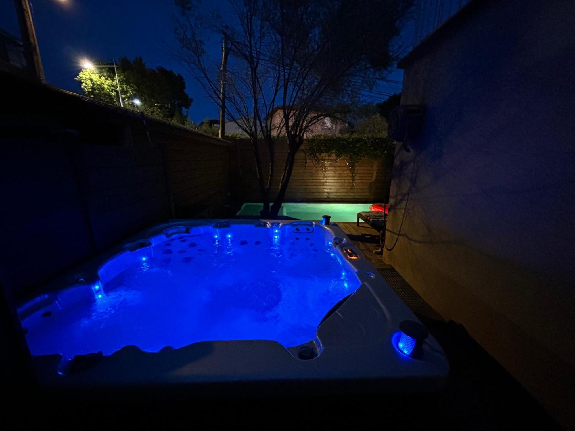 Maison Avec Piscine Et Jacuzzi Proche Des Plages Toulon Exteriör bild
